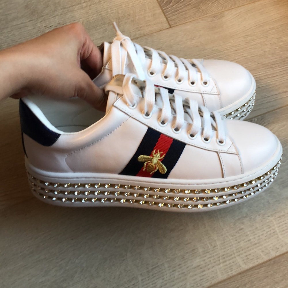 Sneakers with crystals - Picture 3 of 6